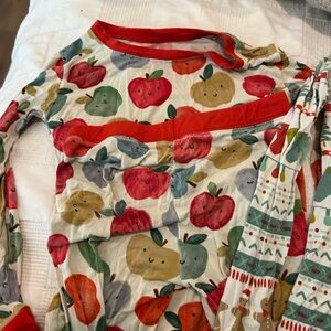 Little Sleepies pajama set- Apples